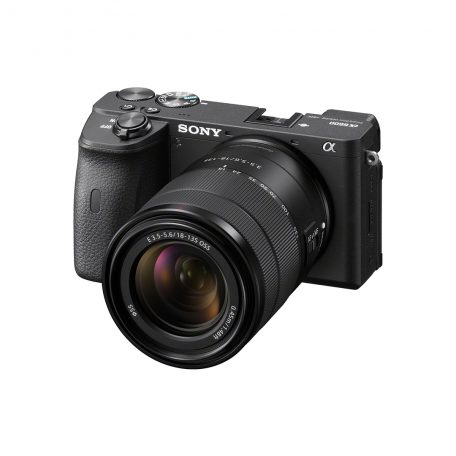 Sony Alpha A6600m + 18-135 Lens