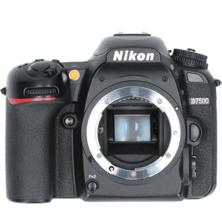 NIKON D7500