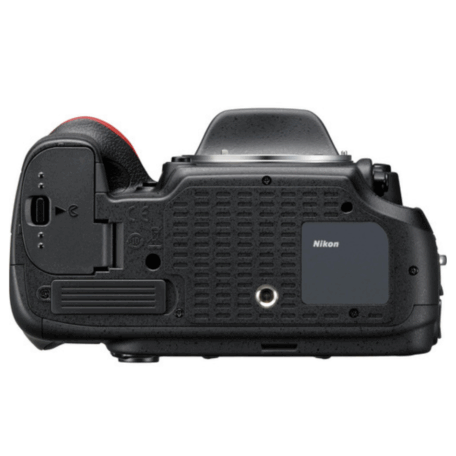 NIKON D610